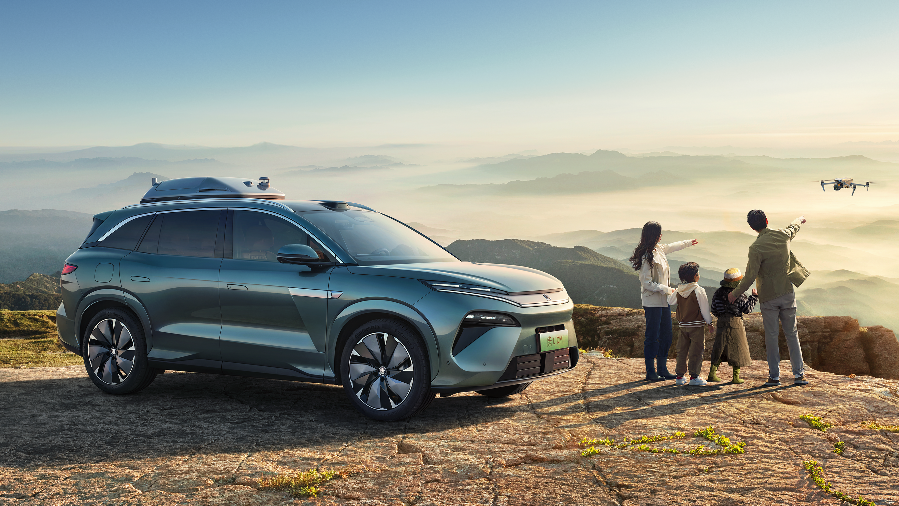 Гибридный автомобиль BYD Tang L DM